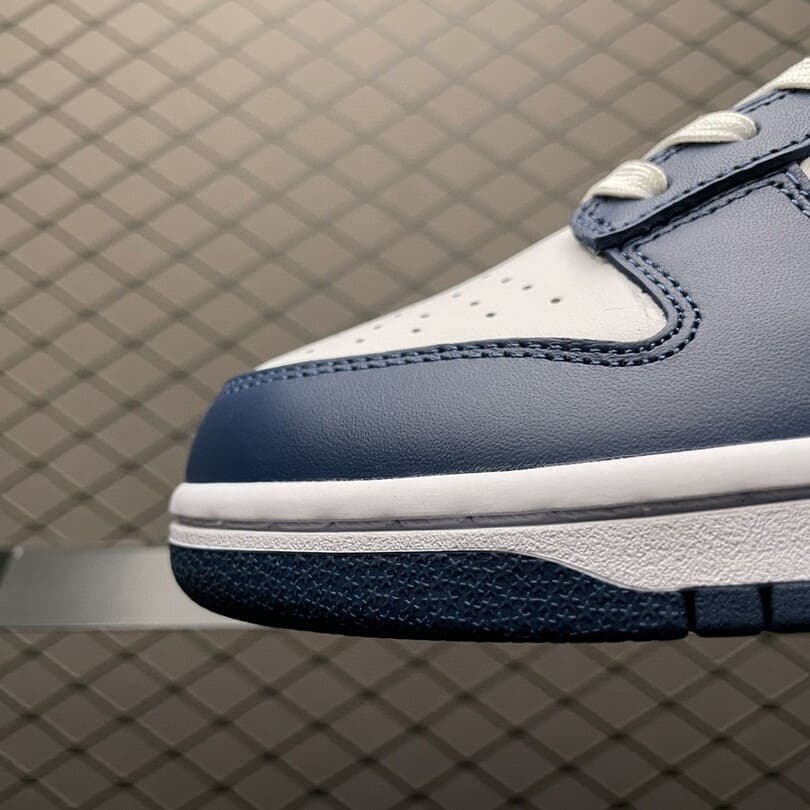 Dunk Low Valerian Blue