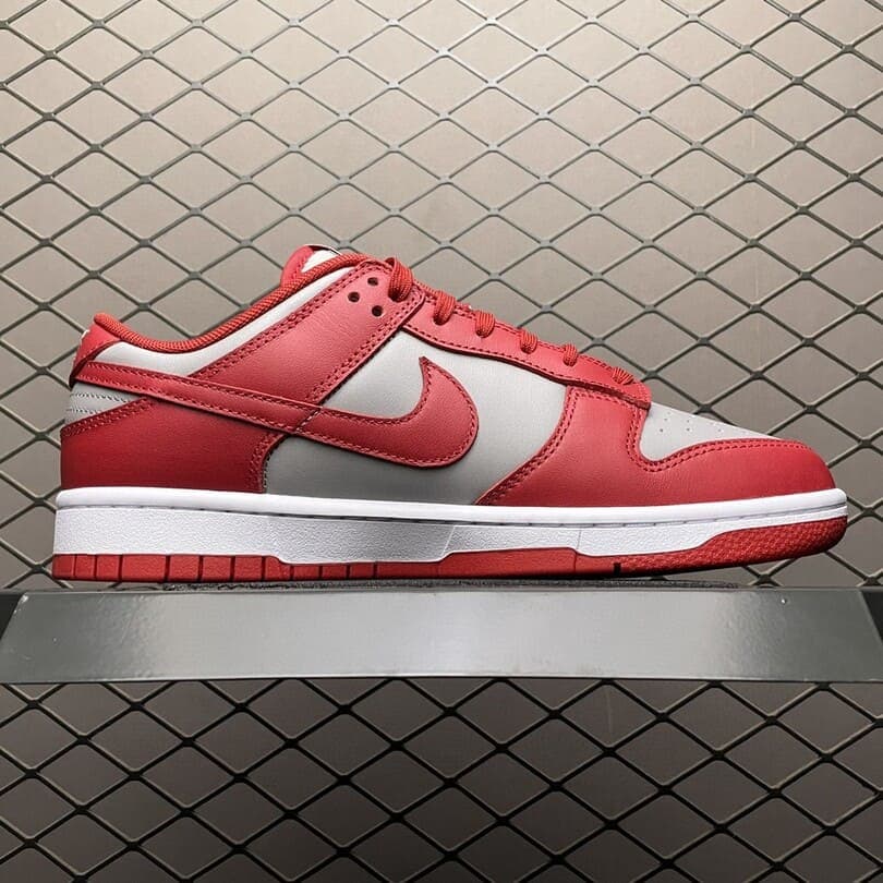 Dunk low Grey Varsity Red