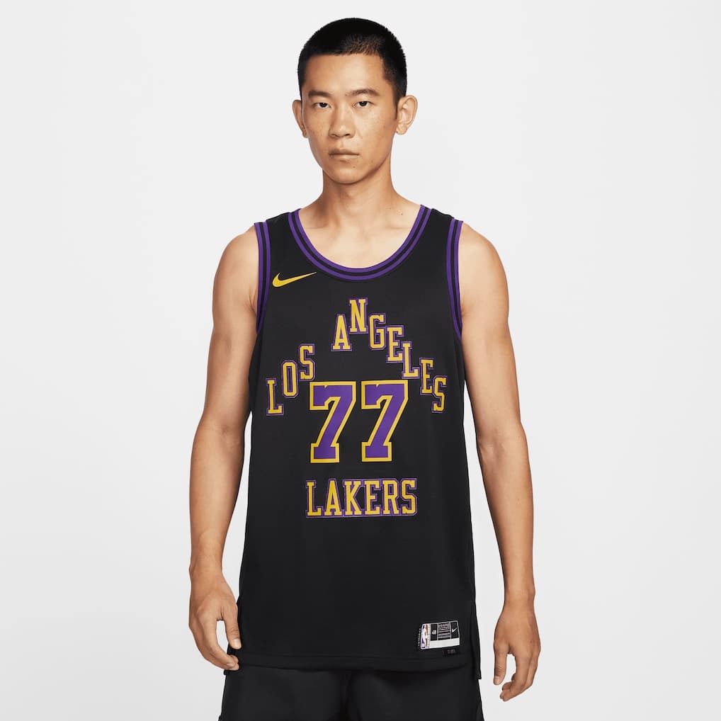 Maillot_Nike_City_Edition_2025_des_Los_Angeles_Lakers_-_Doncic_-_UnisexeVisaMaster_CardAmexPayPalJCBMaestro