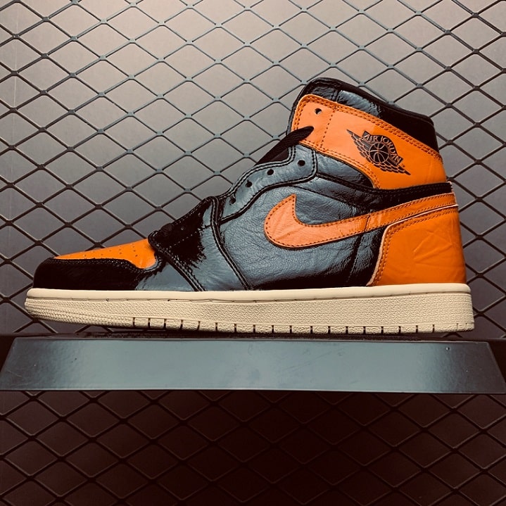 Air_Jordan_1_High_Retro_High_Shattered_Backboard_3.0_Foot_Soccer_Pro