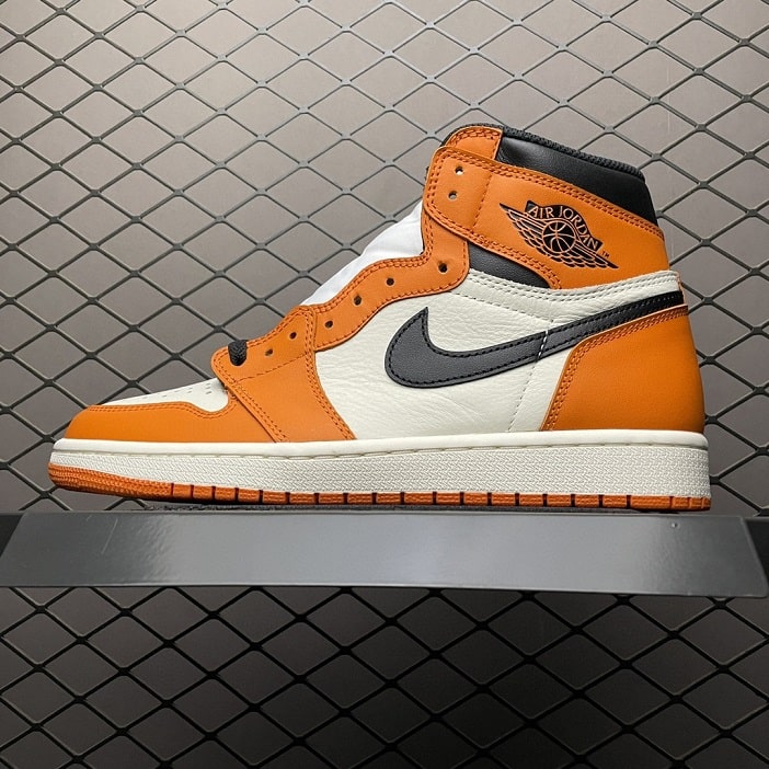 Air_Jordan_1_High_Reverse_Shattered_Backboard_Foot_Soccer_Pro