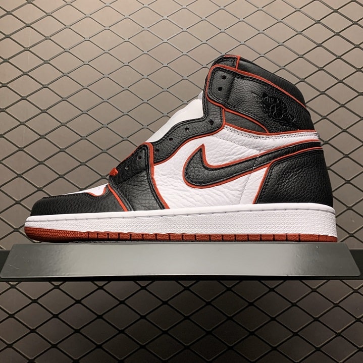 Air_Jordan_1_Retro_High_Bloodline_Foot_Soccer_Pro