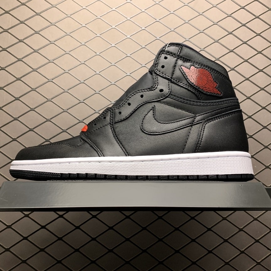 Air_Jordan_1_Retro_High_OG_Black_Satin_Foot_Soccer_Pro