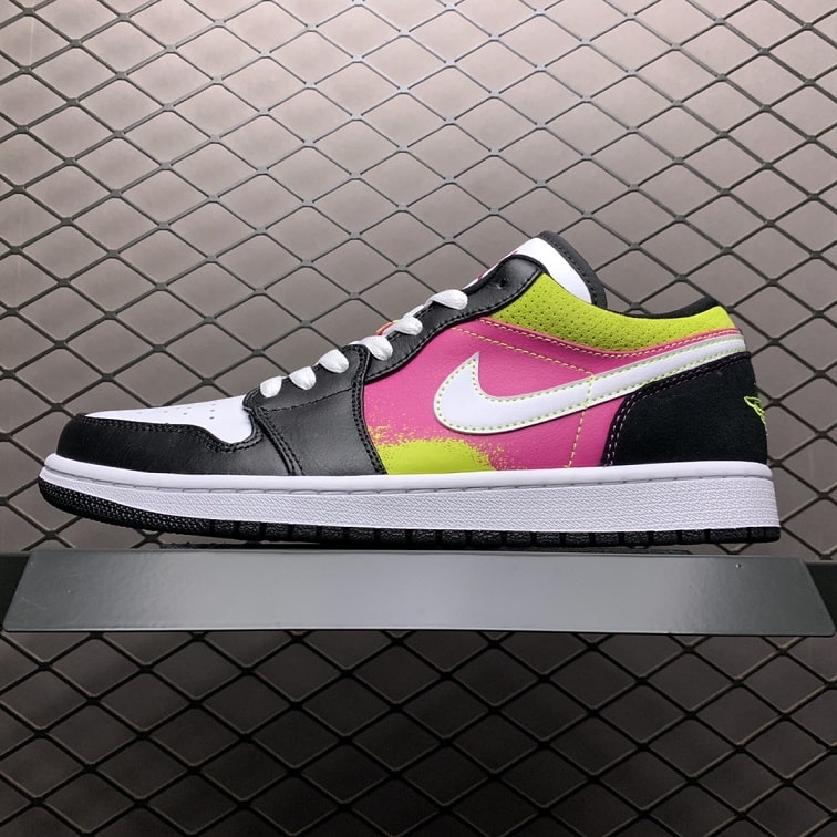 Air_Jordan_1_Low_Black_Active_Fuchsia_Cyber_Foot_Soccer_Pro_-_Jordan_1