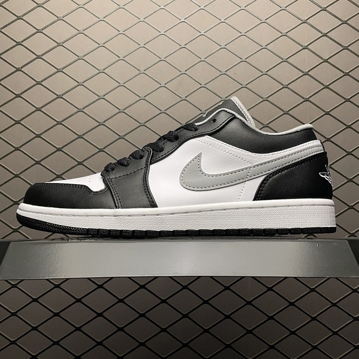Air_Jordan_1_Low_Black_White_Grey_Foot_Soccer_Pro_-_Air_Jordan_1_low
