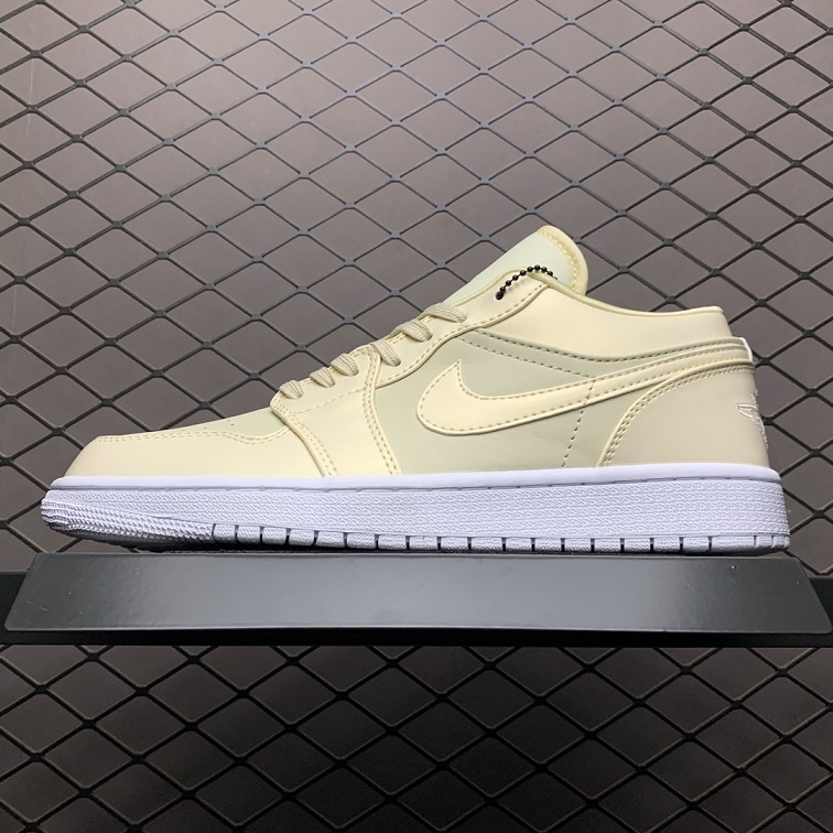 Air_Jordan_1_Low_Fossil_Foot_Soccer_Pro_-_Air_Jordan_1