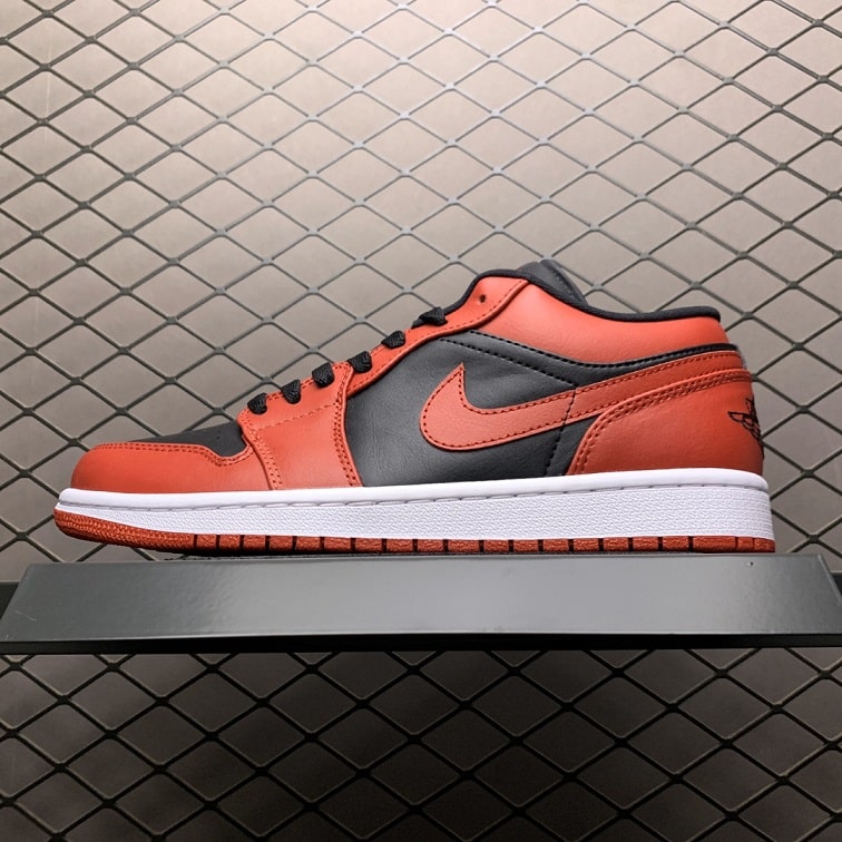 Air_Jordan_1_Low_Reverse_Bred_Foot_Soccer_Pro_-_Air_Jordan_1_LOW