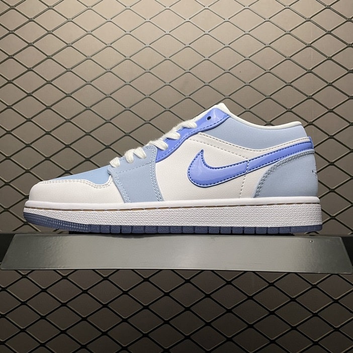 Air_Jordan_1_Low_SE_Mighty_Swooshers_Foot_Soccer_Pro_Jordan_1_MID