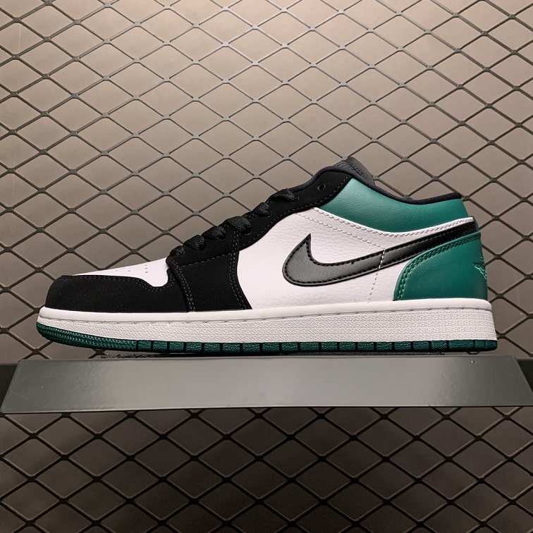 Air_Jordan_1_Low_White_Black_Mystic_Green_Foot_Soccer_Pro_-_Air_Jordan_1