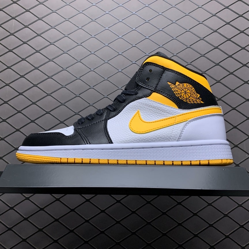 Air_Jordan_1_MID_Black_Yellow_Foot_Soccer_Pro