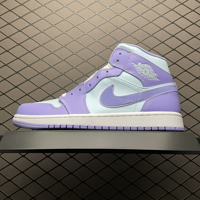 Air_Jordan_1_MID_Purple_Aqua_Foot_Soccer_Pro