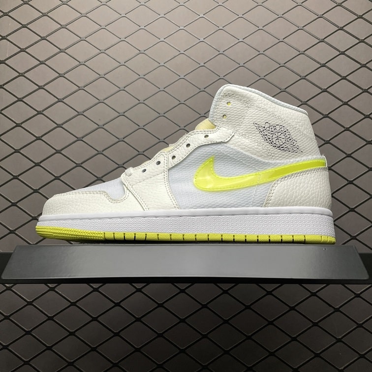 Air_Jordan_1_MID_SE_Voltage_Yellow_Foot_Soccer_Pro