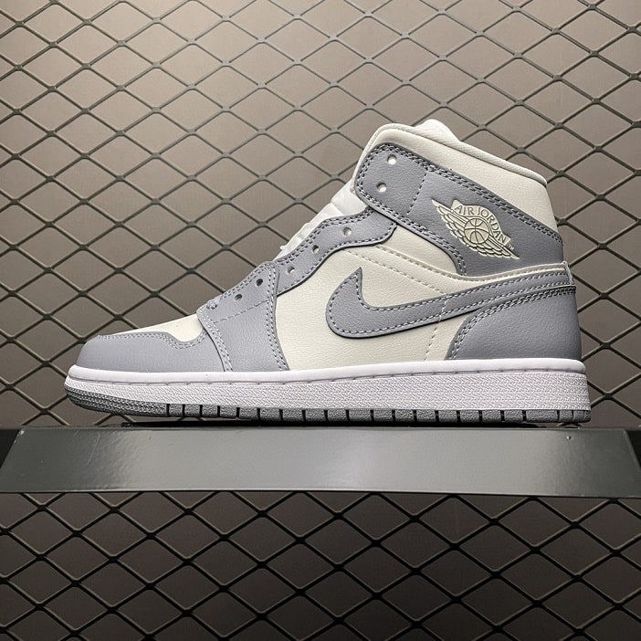 Air_Jordan_1_MidStealth_(W)_Foot_Soccer_Pro