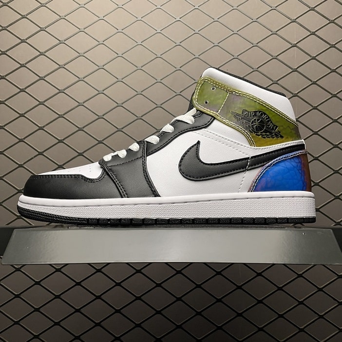 Air_Jordan_1_Mid_Heat_Reactive_Foot_Soccer_Pro