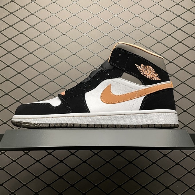 Air_Jordan_1_Mid_Peach_Mocha_Foot_Soccer_Pro